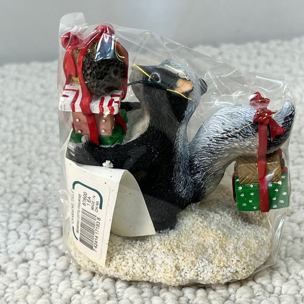 Skunk Bearing Gifts Fitz & Floyd Charming Tails Holiday W/ Box Ret VNT NOS 1997